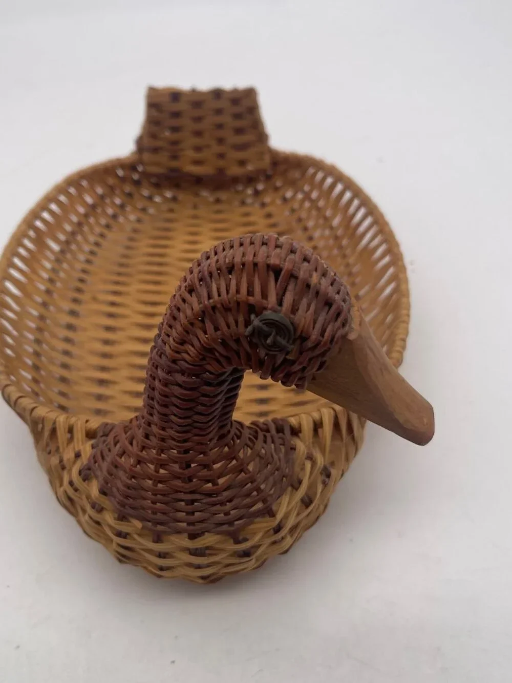 Vintage Brown Wicker Duck-Shaped Oval Decorative Basket 10